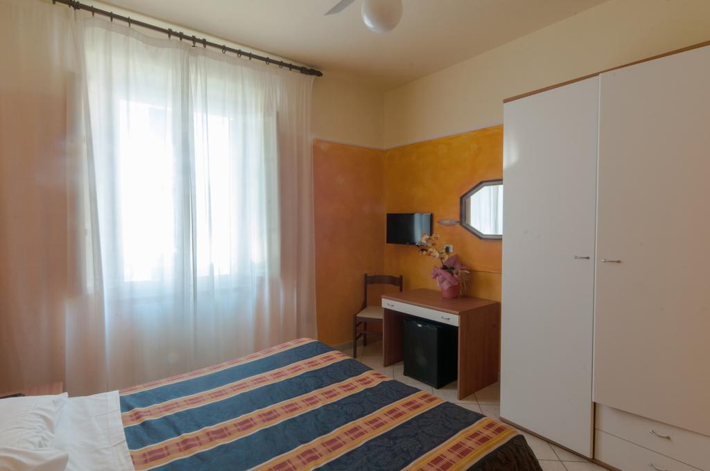 Hotel Midy Viareggio Exterior photo