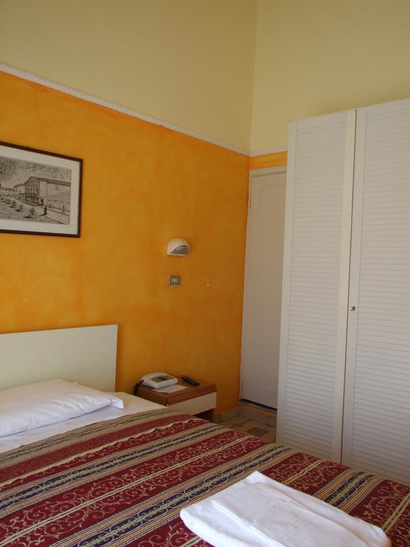 Hotel Midy Viareggio Exterior photo