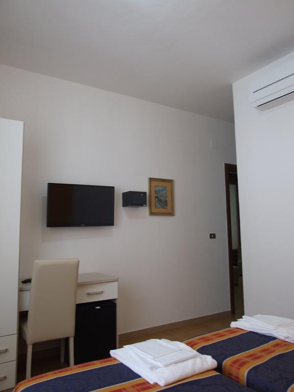 Hotel Midy Viareggio Exterior photo